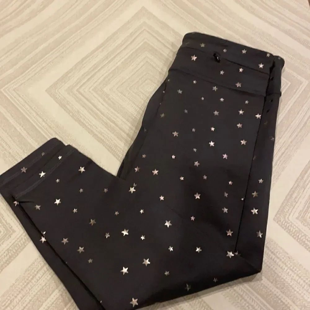 Nancy Rose Performance Women’s Dark Grey with Silver Star Leggings